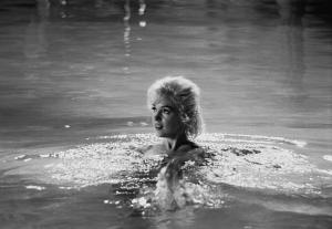 1962_000007 by 