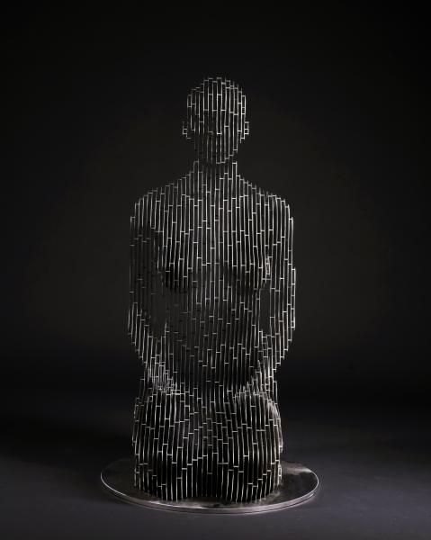 Kneeling Woman (life-size) by Julian Voss-Andreae