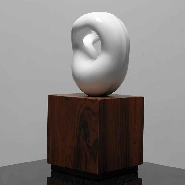 Uovum by Roger Reutimann